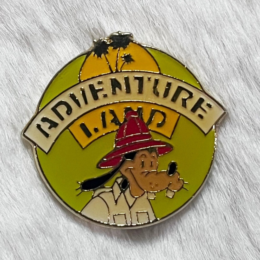 🔮 5/$25 Vintage Disney Disneyland 30th Anniversary Adventureland Goofy Pin‎